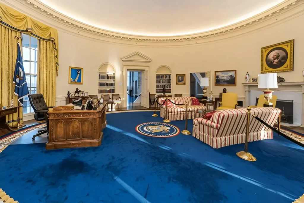 Oval-Office-Replica-Washington-DC