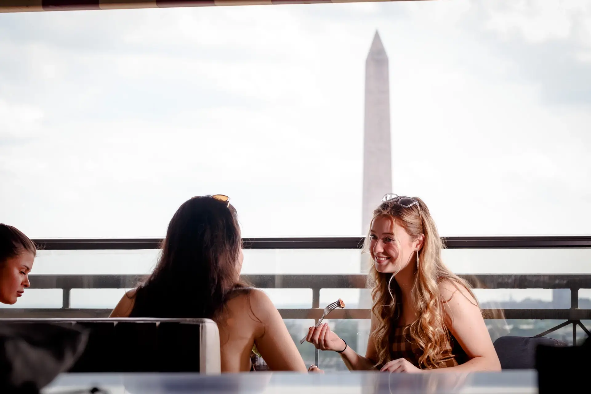 Rooftop-Bars-and-Lounges-in-DMV